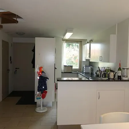 Calm House, 20 Min. From Centre & بيت للعطل
